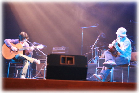 Qcom&nuduca2_2_2.jpg